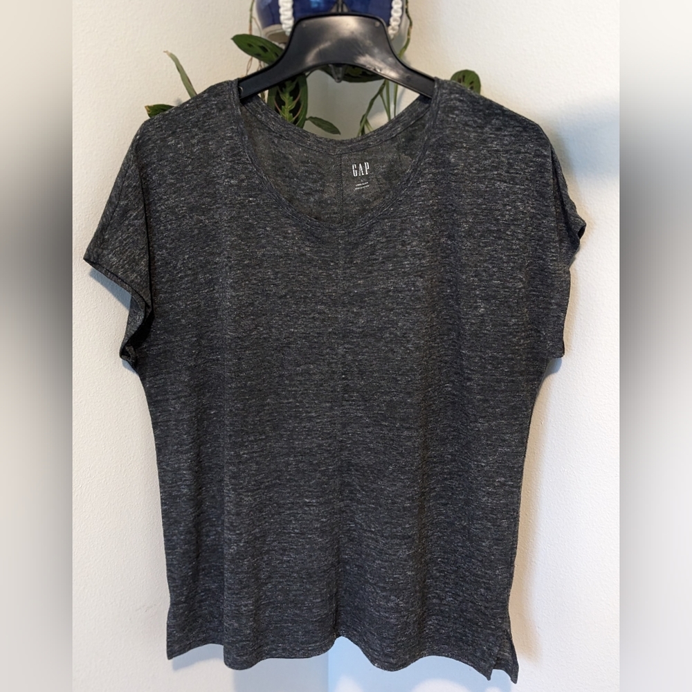 GAP linen blend T-shirt